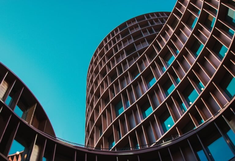 Cost of Living in San Francisco vs Dubai 2026: Complete Comp - Photo by Peter Ivey-Hansen on Unsplash