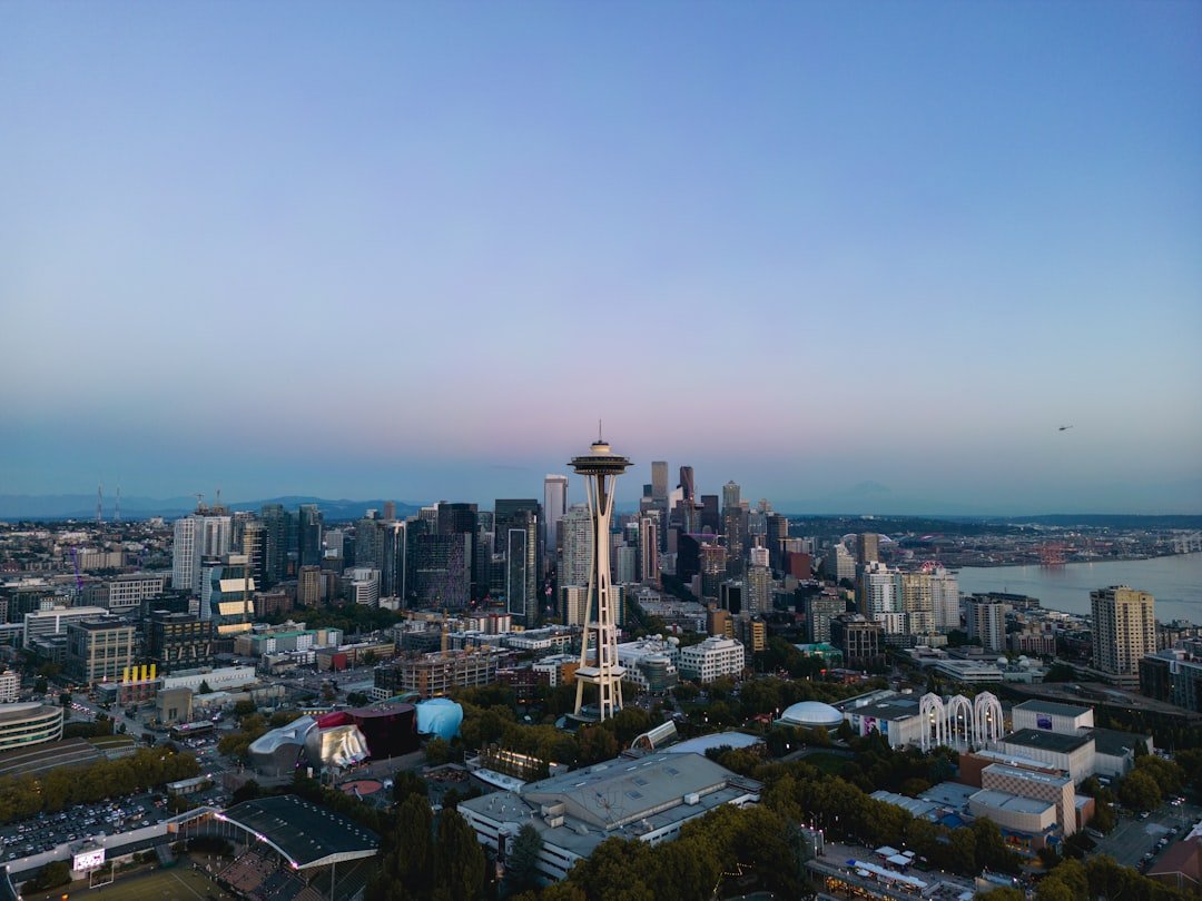 Cost of Living: Seattle vs Paris 2026 – Complete Comparison Guide - comprehensive 2026 data and analysis